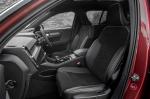 Volvo XC40 D4 R-Design 2017 года (UK)